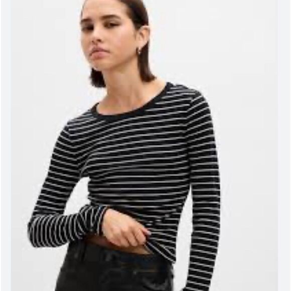 GAP Mini Rib Crewneck T-Shirt - XS Petite - Picture 1 of 4